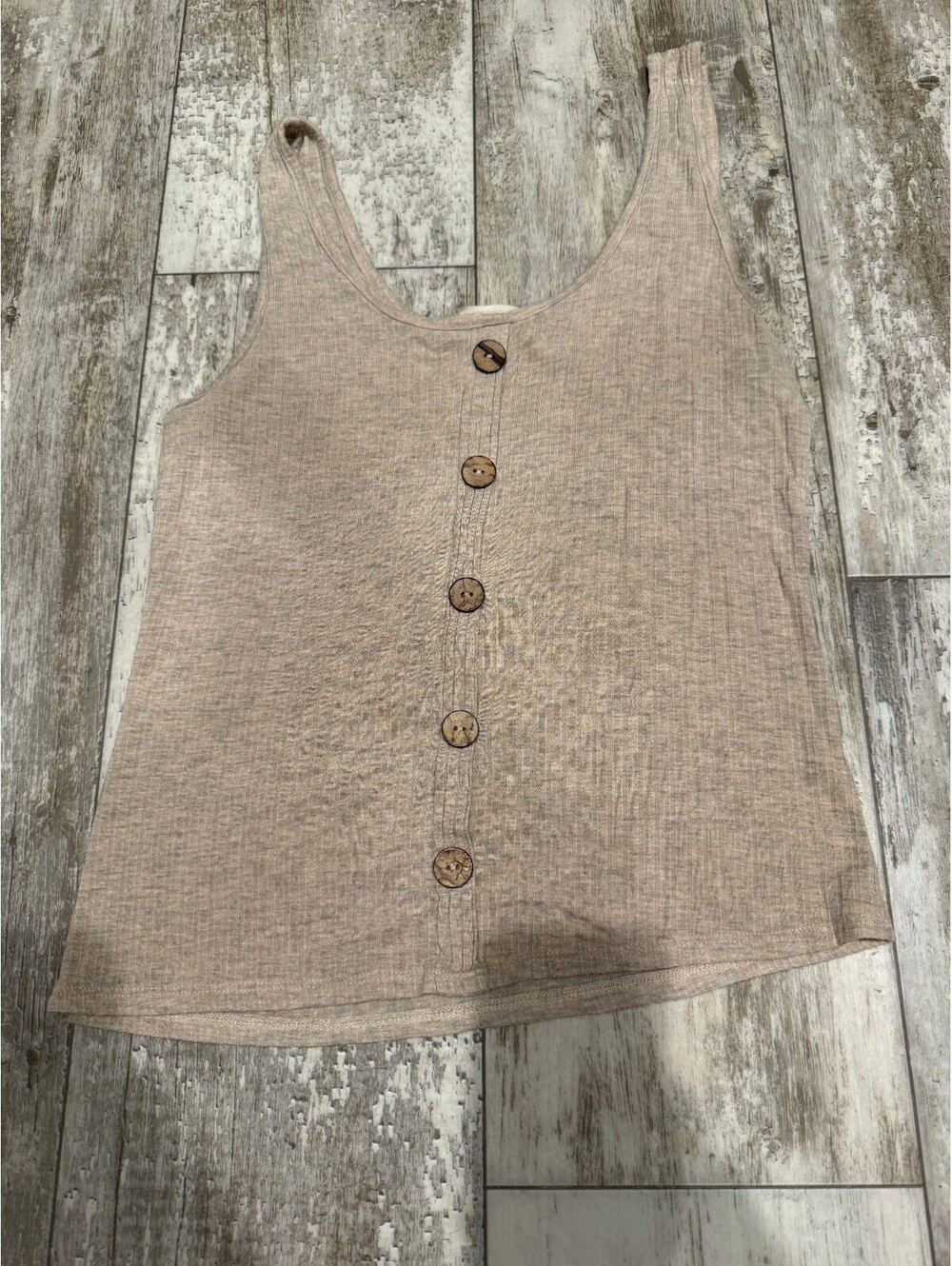 Free Kisses M Beige Button Front Tank Y2K Neutral Boho